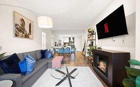 Dazzling Condo By Stadium Downtown With Free Parking